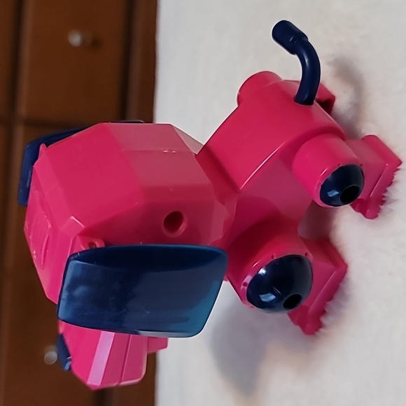 2002 McDonalds SEGA Toys Robo Poo Chi Pets Pink Dog 4 1/2 in high (not working) - Picture 2 of 5